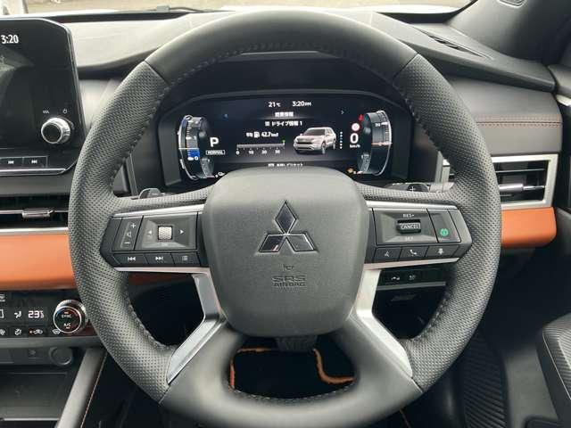 アウトランダーPHEV P 横滑り防止 シートヒーター パワーシート 4WD メモリーナビ ABS Bカメ アルミ オートクルーズコントロール ナビ キーレス スマートキー エアバッグ フロントカメラ サイドカメラ 寒冷地(8枚目)