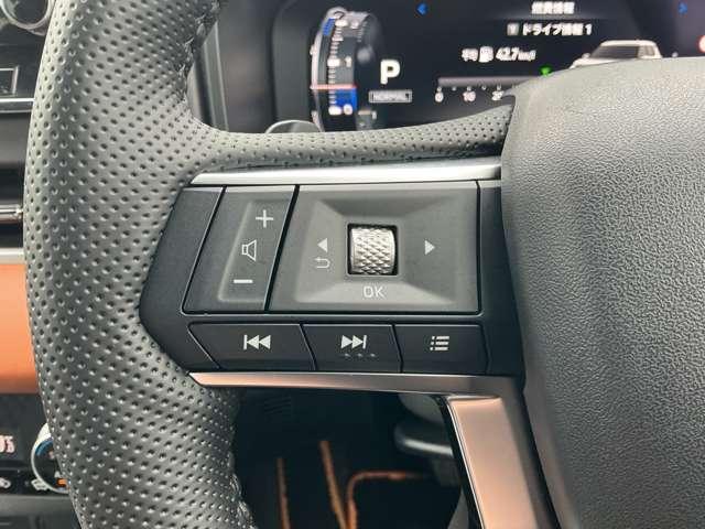 アウトランダーPHEV P 横滑り防止 シートヒーター パワーシート 4WD メモリーナビ ABS Bカメ アルミ オートクルーズコントロール ナビ キーレス スマートキー エアバッグ フロントカメラ サイドカメラ 寒冷地(9枚目)