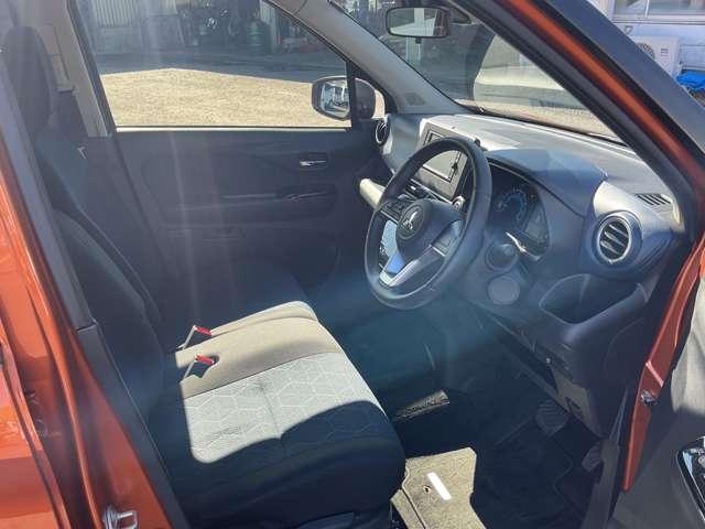 eKクロス T 前後ソナー 前席シートヒーター インテリキー ターボ 盗難防止装置 ベンチシート ABS カーテンエアバック オートエアコン 横滑り防止装置 キーフリー アルミ パワーウィンドウ エアバッグ(10枚目)