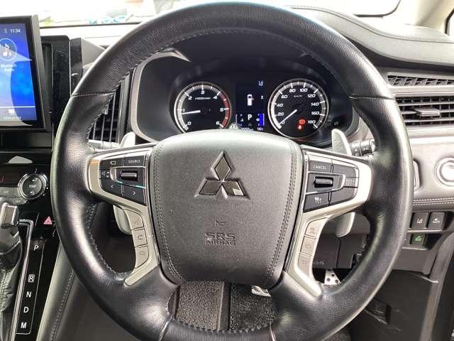 デリカD:5 P Bモニター 地デジ LEDヘッドランプ ナビTV シートヒーター ETC 4WD 電動シ-ト 寒冷地仕様 メモリナビ ABS 3列 オートエアコン ASC 盗難防止装置 パワーウインドウ エアバッグ(7枚目)