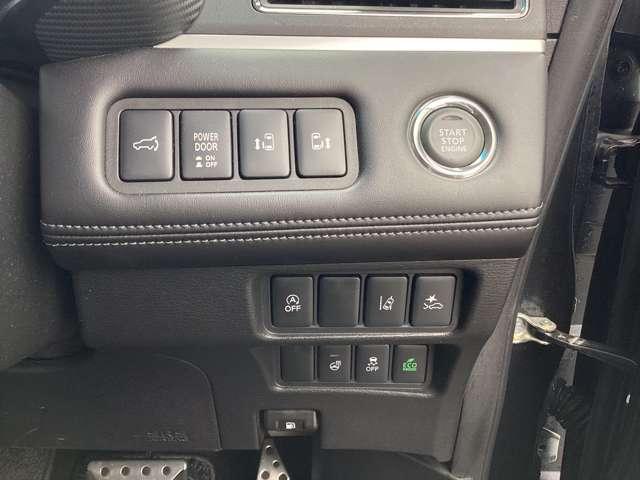 デリカD:5 P Bモニター 地デジ LEDヘッドランプ ナビTV シートヒーター ETC 4WD 電動シ-ト 寒冷地仕様 メモリナビ ABS 3列 オートエアコン ASC 盗難防止装置 パワーウインドウ エアバッグ(9枚目)