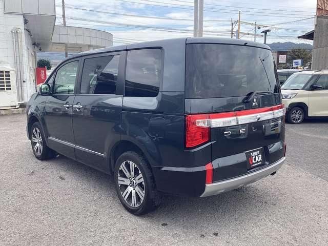 デリカD:5 P Bモニター 地デジ LEDヘッドランプ ナビTV シートヒーター ETC 4WD 電動シ-ト 寒冷地仕様 メモリナビ ABS 3列 オートエアコン ASC 盗難防止装置 パワーウインドウ エアバッグ(19枚目)