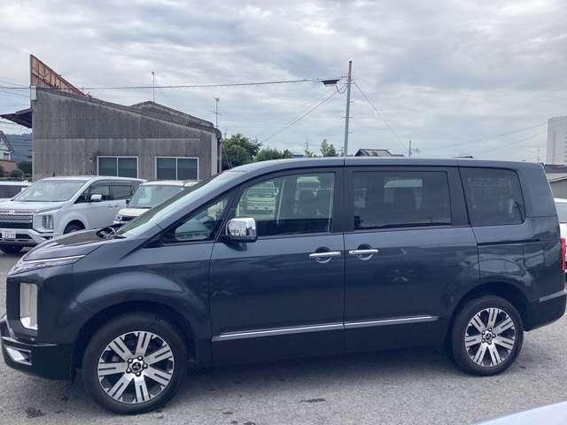 デリカD:5 P Bモニター 地デジ LEDヘッドランプ ナビTV シートヒーター ETC 4WD 電動シ-ト 寒冷地仕様 メモリナビ ABS 3列 オートエアコン ASC 盗難防止装置 パワーウインドウ エアバッグ(20枚目)