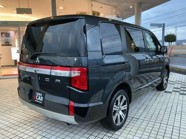 デリカＤ：５ Ｐ　Ｂモニター　地デジ　ＬＥＤヘッドランプ　シートヒーター　ＴＶ　ＥＴＣ　４ＷＤ　電動シ－ト　寒冷地仕様　ＡＢＳ　３列　オートエアコン　ＡＳＣ　盗難防止装置　パワーウインドウ　エアバッグ　助手席エアバッグ（2枚目）