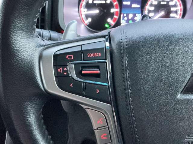 デリカＤ：５ Ｐ　Ｂモニター　地デジ　ＬＥＤヘッドランプ　シートヒーター　ＴＶ　ＥＴＣ　４ＷＤ　電動シ－ト　寒冷地仕様　ＡＢＳ　３列　オートエアコン　ＡＳＣ　盗難防止装置　パワーウインドウ　エアバッグ　助手席エアバッグ（14枚目）