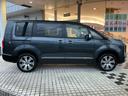 デリカＤ：５ Ｐ　Ｂモニター　地デジ　ＬＥＤヘッドランプ　シートヒーター　ＴＶ　ＥＴＣ　４ＷＤ　電動シ－ト　寒冷地仕様　ＡＢＳ　３列　オートエアコン　ＡＳＣ　盗難防止装置　パワーウインドウ　エアバッグ　助手席エアバッグ（8枚目）