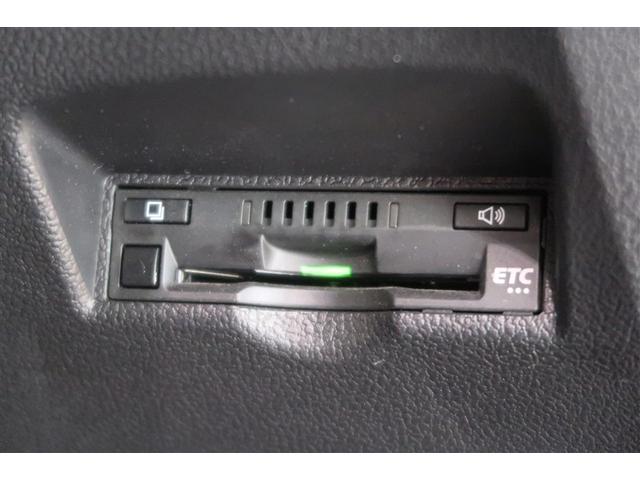 プリウスＰＨＶ Ａ　カーナビ　Ｂカメラ　ＬＥＤランプ　盗難防止装置　オートクルーズ　スマートキー　ＥＴＣ付き　キーフリー　アルミホイール　メモリーナビ　エアバッグ　ＡＢＳ　サイドカーテンエアバック　エアコン　サポカー（17枚目）