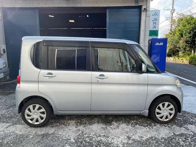 タント Ｌ　電動スライドドア　ナビ　ＴＶ　キーレスエントリー　アイドリングストップ　電動格納ミラー　ベンチシート　ＡＴ　盗難防止システム　ＡＢＳ　ＣＤ　ＤＶＤ再生　衝突安全ボディ　エアコン　パワーステアリング（11枚目）