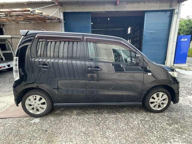 ワゴンＲスティングレー Ｘ　バックカメラ　ナビ　ＴＶ　ＨＩＤ　スマートキー　電動格納ミラー　ベンチシート　ＣＶＴ　ＡＢＳ　ＣＤ　ＤＶＤ再生　ＵＳＢ　アルミホイール　衝突安全ボディ　エアコン　パワーステアリング　パワーウィンドウ（13枚目）