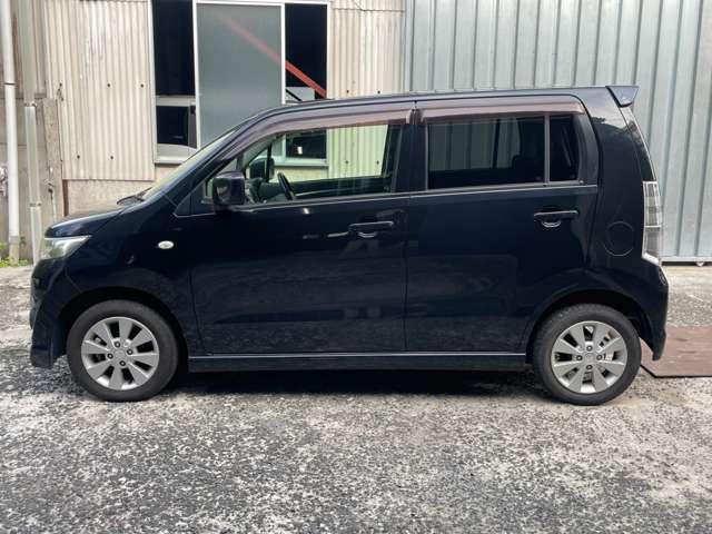 ワゴンＲスティングレー Ｘ　バックカメラ　ナビ　ＴＶ　ＨＩＤ　スマートキー　電動格納ミラー　ベンチシート　ＣＶＴ　ＡＢＳ　ＣＤ　ＤＶＤ再生　ＵＳＢ　アルミホイール　衝突安全ボディ　エアコン　パワーステアリング　パワーウィンドウ（17枚目）