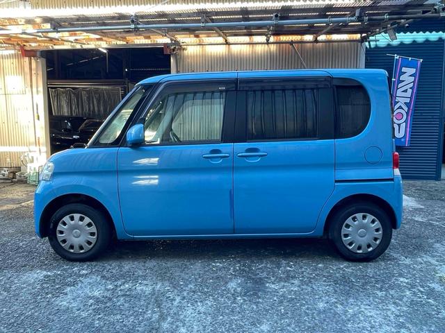 タント Ｘリミテッド　電動スライドドア　スマートキー　電動格納ミラー　ベンチシート　ＣＶＴ　盗難防止システム　ＡＢＳ　ＣＤ　衝突安全ボディ　エアコン　パワーステアリング（8枚目）