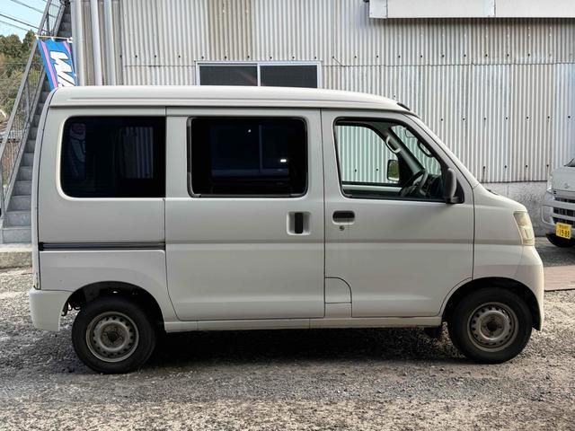 ハイゼットカーゴ スペシャル　軽バン　ＡＴ　ＥＴＣ　両側スライドドア　エアコン　パワーステアリング　運転席エアバッグ　助手席エアバッグ（4枚目）