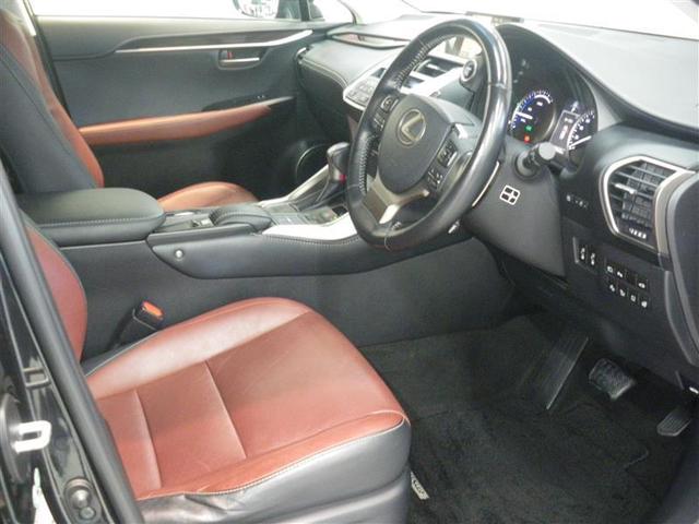 ＮＸ ＮＸ３００ｈ　バージョンＬ　・プリクラッシュセーフティ　本革　ドラレコ　ＥＴＣ　リモートスタート　クリアランスソナー　サイドモニター　バックモニター　パワーバックドア　ステアリングヒーター　カードキー　中古車ハイブリッド保証付（12枚目）