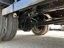 　トラック　オートマ車　ダブルキャブ　ディーゼル車　後輪ダブル　ＥＴＣ　ナビ　ＴＶ　キーレスエントリー　エアコン　パワーウィンドウ　運転席エアバッグ　ＣＤ（18枚目）