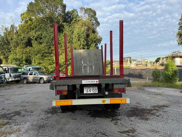 フォワード  トラック MT アイドリングストップ 電動格納ミラー エアコン 運転席エアバッグ(12枚目)