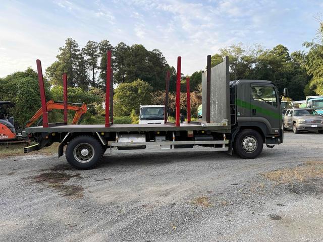 フォワード  トラック MT アイドリングストップ 電動格納ミラー エアコン 運転席エアバッグ(14枚目)