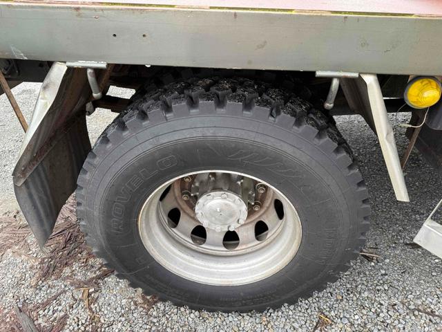 フォワード  トラック MT アイドリングストップ 電動格納ミラー エアコン 運転席エアバッグ(19枚目)