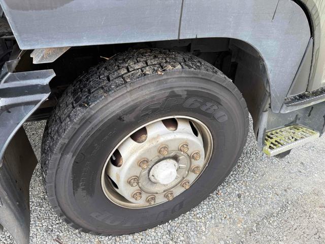 フォワード  トラック MT アイドリングストップ 電動格納ミラー エアコン 運転席エアバッグ(20枚目)