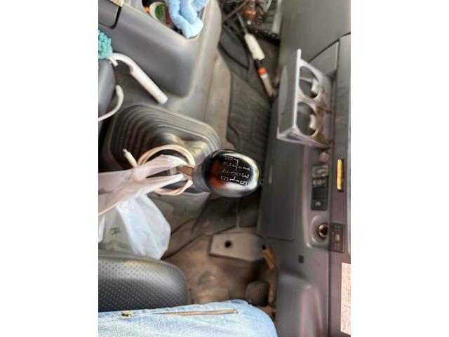 フォワード  トラック MT アイドリングストップ 電動格納ミラー エアコン 運転席エアバッグ(21枚目)