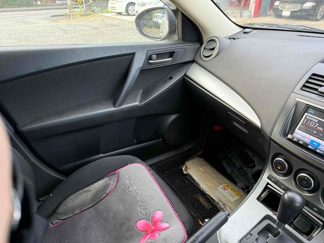 この度は当店のお車をご覧になっていただき、誠にありがとうございます。じっくり現車確認して頂けるよう、ご準備を致します！