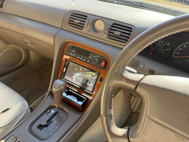 レパードJ.フェリー タイプF アルミホイール オートライト AT ABS エアコン パワーステアリング パワーウィンドウ(10枚目)