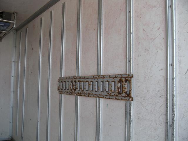 エルフトラック 　冷蔵冷凍車（18枚目）