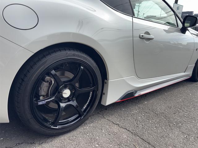 ８６ ＧＴ　ドライブレコーダー　ＥＴＣ　バックカメラ　ナビ　オートクルーズコントロール　ＡＴ　オートライト　ＬＥＤヘッドランプ　スマートキー　電動格納ミラー　アルミホイール　盗難防止システム　衝突安全ボディ（33枚目）