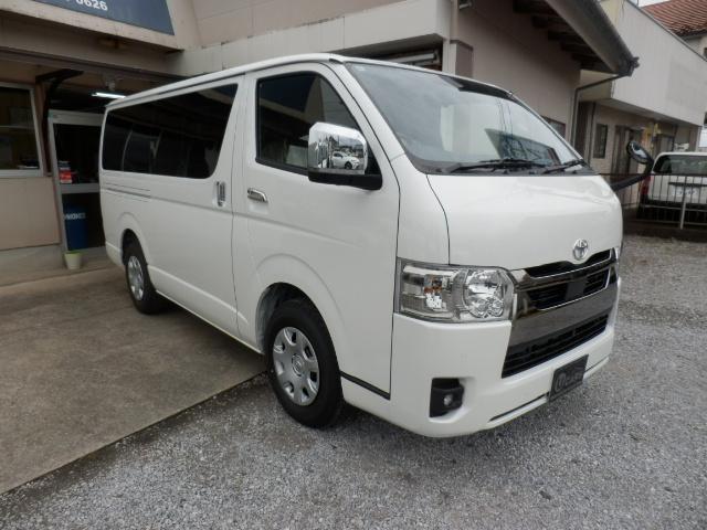 ハイエースバン スーパーGL ダークプライムII ディーゼルターボ 登録済未使用車 パノラミックビューモニター 両側スライドドア イージークローザー リアエアコン リアヒーター AC100V電源(4枚目)