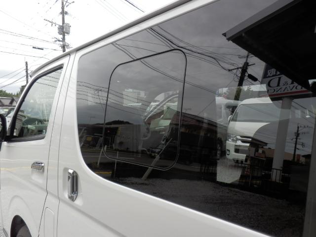 ハイエースバン スーパーGL ダークプライムII ディーゼルターボ 登録済未使用車 パノラミックビューモニター 両側スライドドア イージークローザー リアエアコン リアヒーター AC100V電源(29枚目)