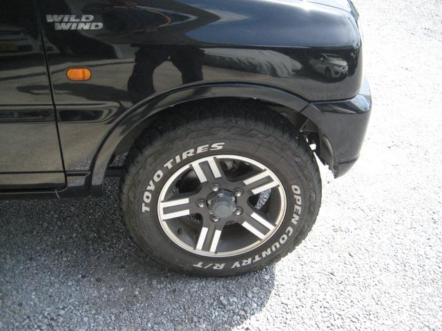 ジムニー ワイルドウインド ワイルドウインド 5速 4WD 専用レザーシート 純正アルミ ホワイトレタータイヤ キーレス Wエアバック ABS シートヒーター パワーウインドウ(16枚目)