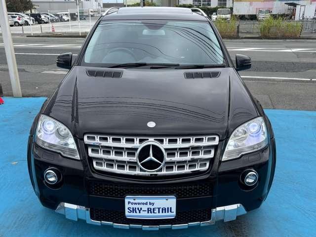 Mクラス ML63 AMG サンルーフ・ルーフレール・パワーバックドア・AMGマフラー・後席エアコン・パワーシート・パドルシフト・シートヒーター・ナビ・バックカメラ・ETC・ハーマンカードンスピーカー(6枚目)