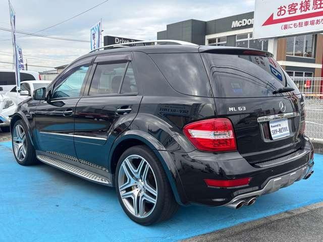 Mクラス ML63 AMG サンルーフ・ルーフレール・パワーバックドア・AMGマフラー・後席エアコン・パワーシート・パドルシフト・シートヒーター・ナビ・バックカメラ・ETC・ハーマンカードンスピーカー(10枚目)