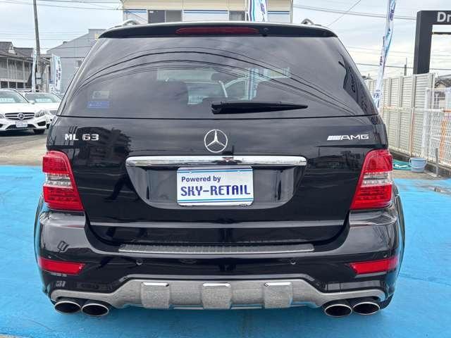 Mクラス ML63 AMG サンルーフ・ルーフレール・パワーバックドア・AMGマフラー・後席エアコン・パワーシート・パドルシフト・シートヒーター・ナビ・バックカメラ・ETC・ハーマンカードンスピーカー(11枚目)