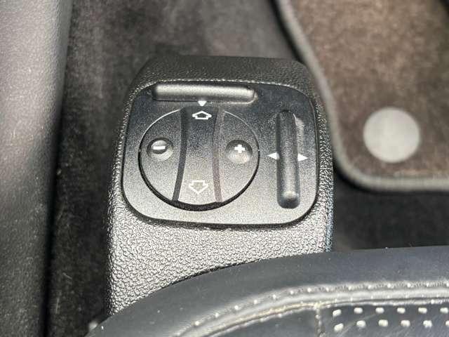 Mクラス ML63 AMG サンルーフ・ルーフレール・パワーバックドア・AMGマフラー・後席エアコン・パワーシート・パドルシフト・シートヒーター・ナビ・バックカメラ・ETC・ハーマンカードンスピーカー(45枚目)