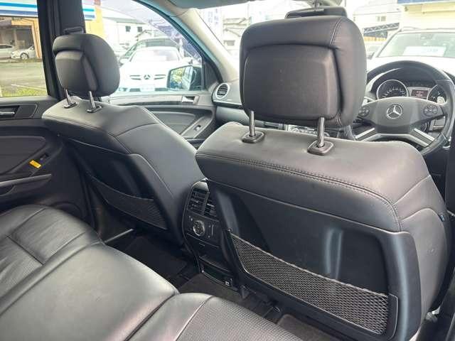 Mクラス ML63 AMG サンルーフ・ルーフレール・パワーバックドア・AMGマフラー・後席エアコン・パワーシート・パドルシフト・シートヒーター・ナビ・バックカメラ・ETC・ハーマンカードンスピーカー(48枚目)