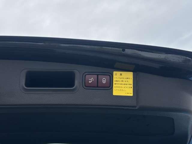 Mクラス ML63 AMG サンルーフ・ルーフレール・パワーバックドア・AMGマフラー・後席エアコン・パワーシート・パドルシフト・シートヒーター・ナビ・バックカメラ・ETC・ハーマンカードンスピーカー(50枚目)