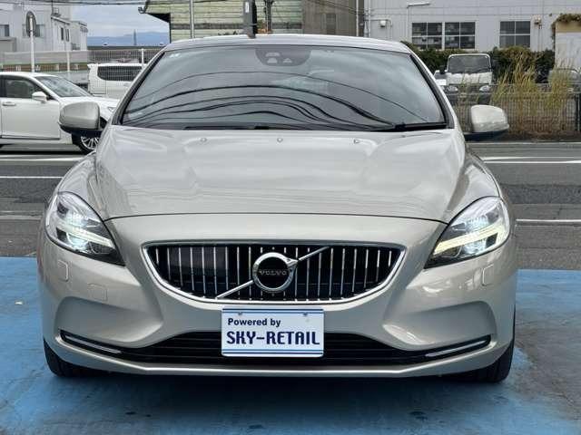 V40 T3 クラシックエディション ディ―ラー車 右ハンドル ナビ・パワーシート・後席シートヒーター・パドルシフト・ステアリングスイッチ・バックカメラ・ガラスルーフ・ETC(6枚目)