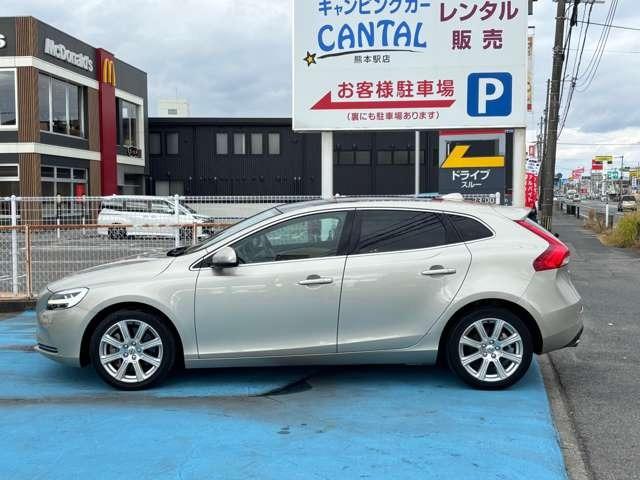 V40 T3 クラシックエディション ディ―ラー車 右ハンドル ナビ・パワーシート・後席シートヒーター・パドルシフト・ステアリングスイッチ・バックカメラ・ガラスルーフ・ETC(8枚目)
