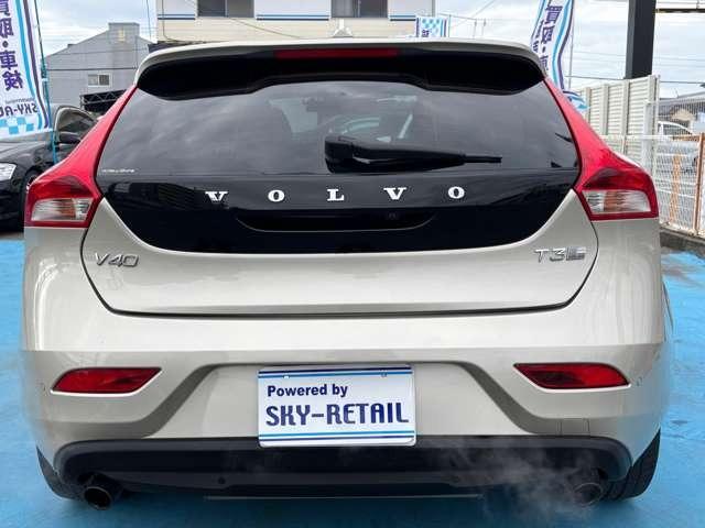 V40 T3 クラシックエディション ディ―ラー車 右ハンドル ナビ・パワーシート・後席シートヒーター・パドルシフト・ステアリングスイッチ・バックカメラ・ガラスルーフ・ETC(10枚目)