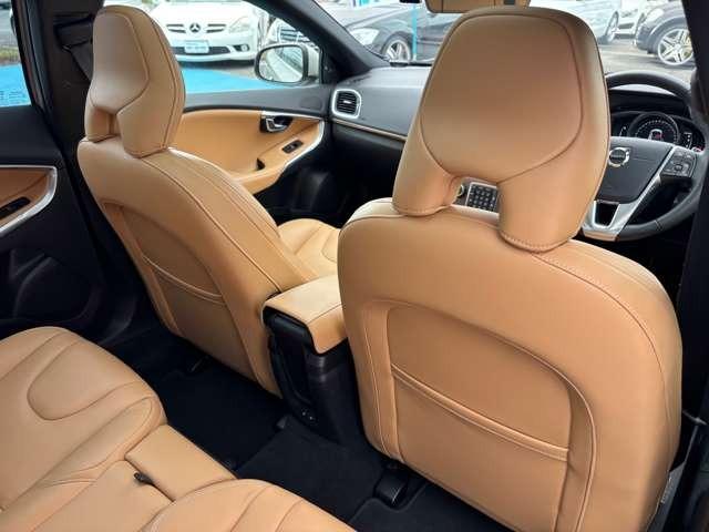 V40 T3 クラシックエディション ディ―ラー車 右ハンドル ナビ・パワーシート・後席シートヒーター・パドルシフト・ステアリングスイッチ・バックカメラ・ガラスルーフ・ETC(38枚目)