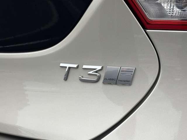 V40 T3 クラシックエディション ディ―ラー車 右ハンドル ナビ・パワーシート・後席シートヒーター・パドルシフト・ステアリングスイッチ・バックカメラ・ガラスルーフ・ETC(44枚目)