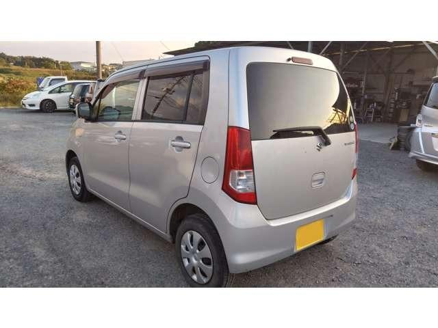 当店では「車体」+「諸費用」というわかりにくい販売をいち早くやめ、展示車の価格表示をすべて「支払総額」にしております。安心してご来店下さい。