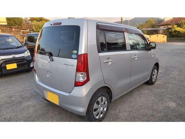 中古車の一般的な保証は、エンジンやミッションなどの主要箇所しか保証対象にならないのですが、当店ではあきらかな故障はすべて保証対応致します。【ナビ、オーディオ、消耗部品、経年劣化は保証対象外】