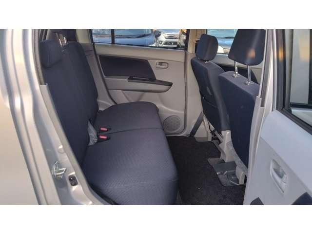 お車をご購入時に必要なものは、普通車は印鑑証明と実印、軽自動車は住民票と認印になります。オートローンをご希望のお客様は運転免許証コピーが必要となります。仮審査も20分程度で可能です。