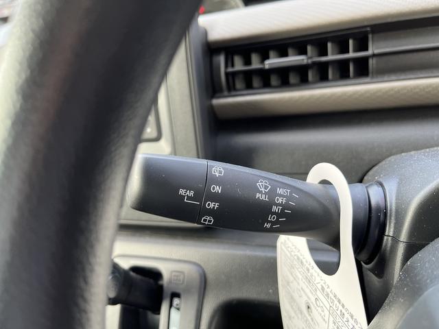 FA CDプレーヤー CVT マニュアルエアコン パワステ キーレスエントリー 電動格納式ドアミラー オートライト ヘッドライトレベライザー ESP リアシートスライド ベンチシート アームレスト(26枚目)