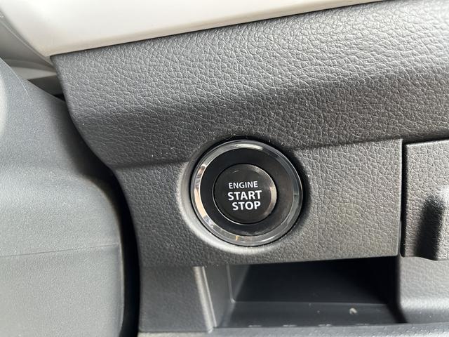 キーレスプッシュスタートシステム装備。ボタンひとつでエンジンスタート！