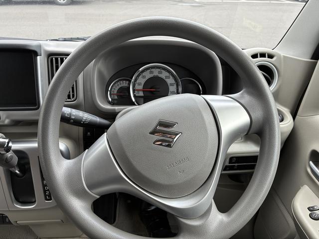 �V���v�����@�\�I�ɂ܂Ƃ߂�ꂽ�C���p�l�ł��B