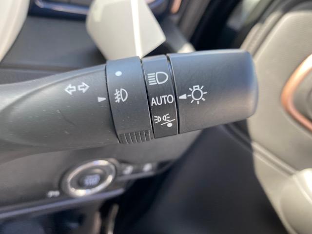 ワゴンＲスマイル ハイブリッドＸ　４ＷＤ　デュアルカメラブレーキサポート　４ＷＤ　マイルドハイブリッド　電動両側スライドドア　全方位ナビ　ＣＶＴ　オートエアコン　リモコンキー　キーレススタート　オートライト　オーディオスイッチ　ＬＥＤ　フォグ（22枚目）