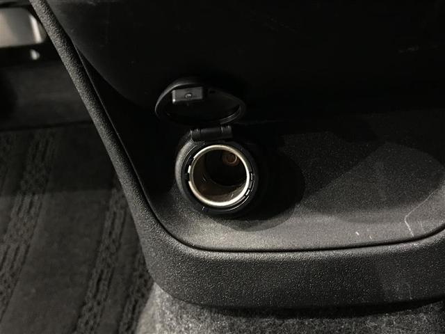 シエンタ Z W電動ドア DVD再生 イモビ クルーズC LEDヘッドランプ ETC Sキー 横滑り防止機能 メモリーナビ パワーウィンドウ 記録簿 エアバック ABS カーテンエアバック ウォークスルー(18枚目)