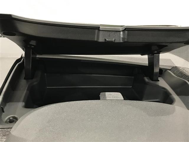 シエンタ Z W電動ドア DVD再生 イモビ クルーズC LEDヘッドランプ ETC Sキー 横滑り防止機能 メモリーナビ パワーウィンドウ 記録簿 エアバック ABS カーテンエアバック ウォークスルー(22枚目)